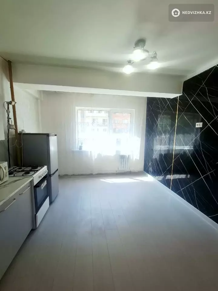 3-комнатная квартира, этаж 2 из 9, 51 м²