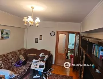 3-комнатная квартира, этаж 1 из 5, 70 м²