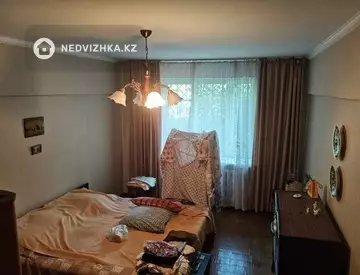 3-комнатная квартира, этаж 1 из 5, 70 м²
