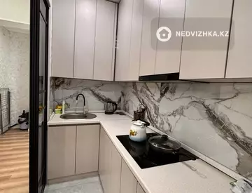 2-комнатная квартира, этаж 14 из 20, 42 м²