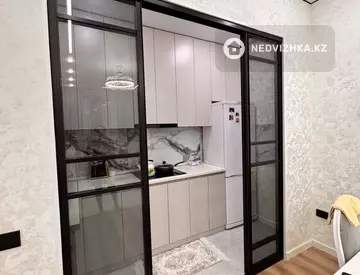 2-комнатная квартира, этаж 14 из 20, 44 м²