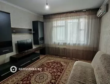 2-комнатная квартира, этаж 3 из 5, 42 м²