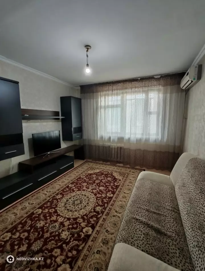 2-комнатная квартира, этаж 3 из 5, 42 м², фотография 3