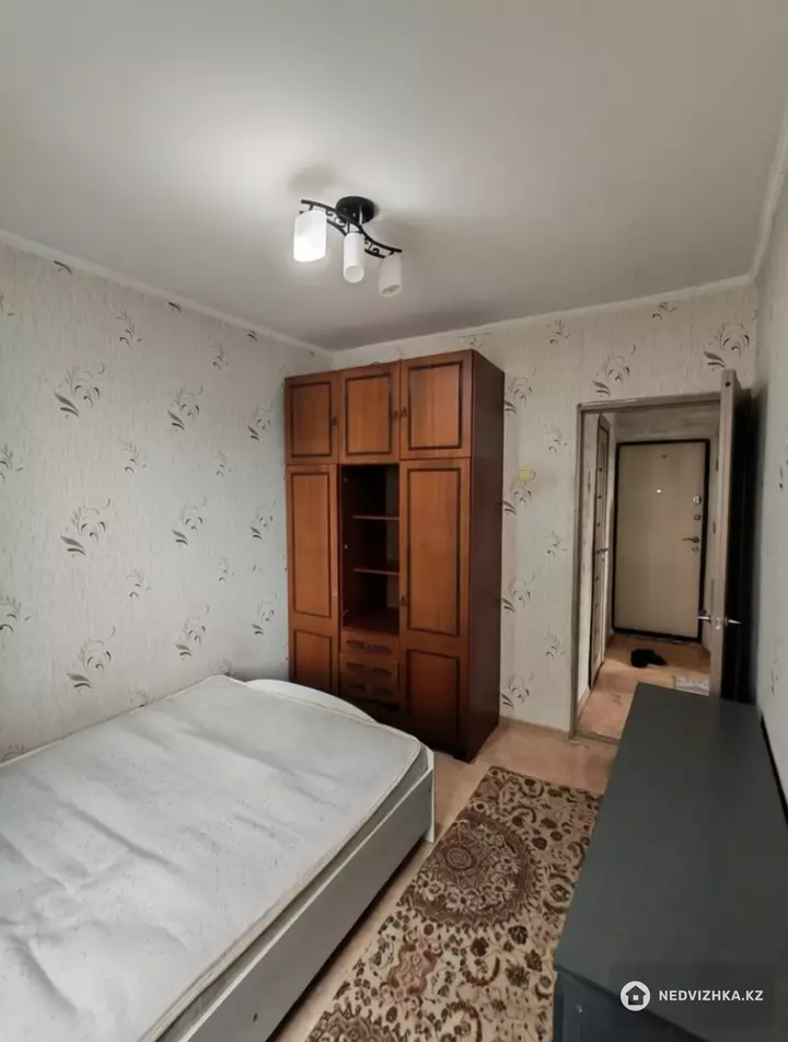 2-комнатная квартира, этаж 3 из 5, 42 м², фотография 4