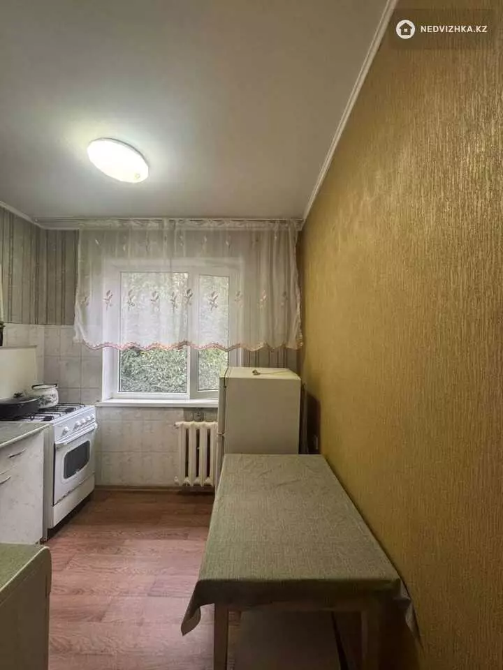 2-комнатная квартира, этаж 4 из 4, 44 м², фотография 2