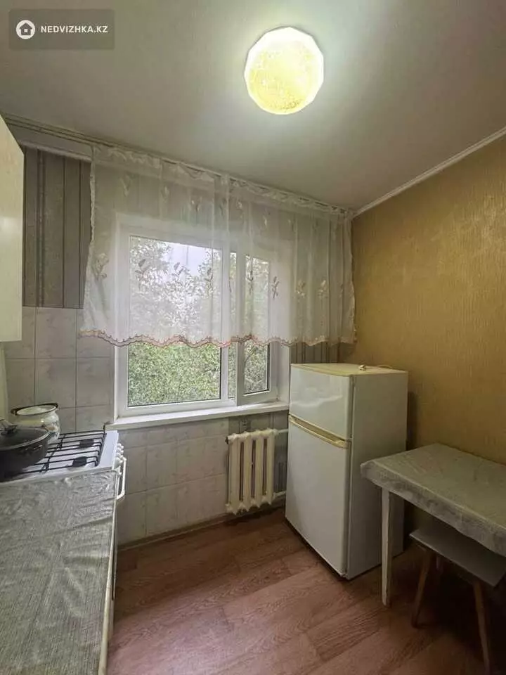 2-комнатная квартира, этаж 4 из 4, 44 м², фотография 3