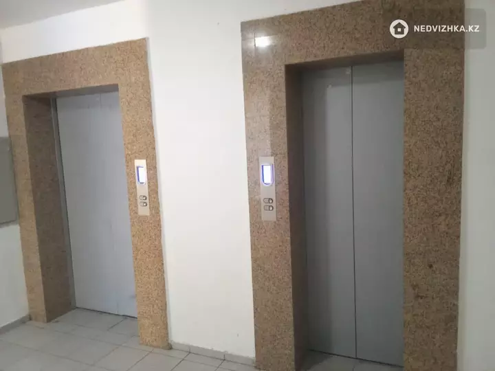 3-комнатная квартира, этаж 9 из 11, 57 м², фотография 2