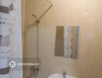 3-комнатная квартира, этаж 9 из 11, 57 м², миниатюра 4