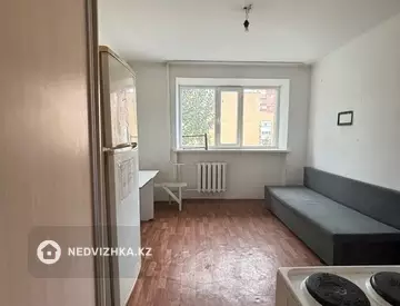 1-комнатная квартира, этаж 4 из 5, 18 м²