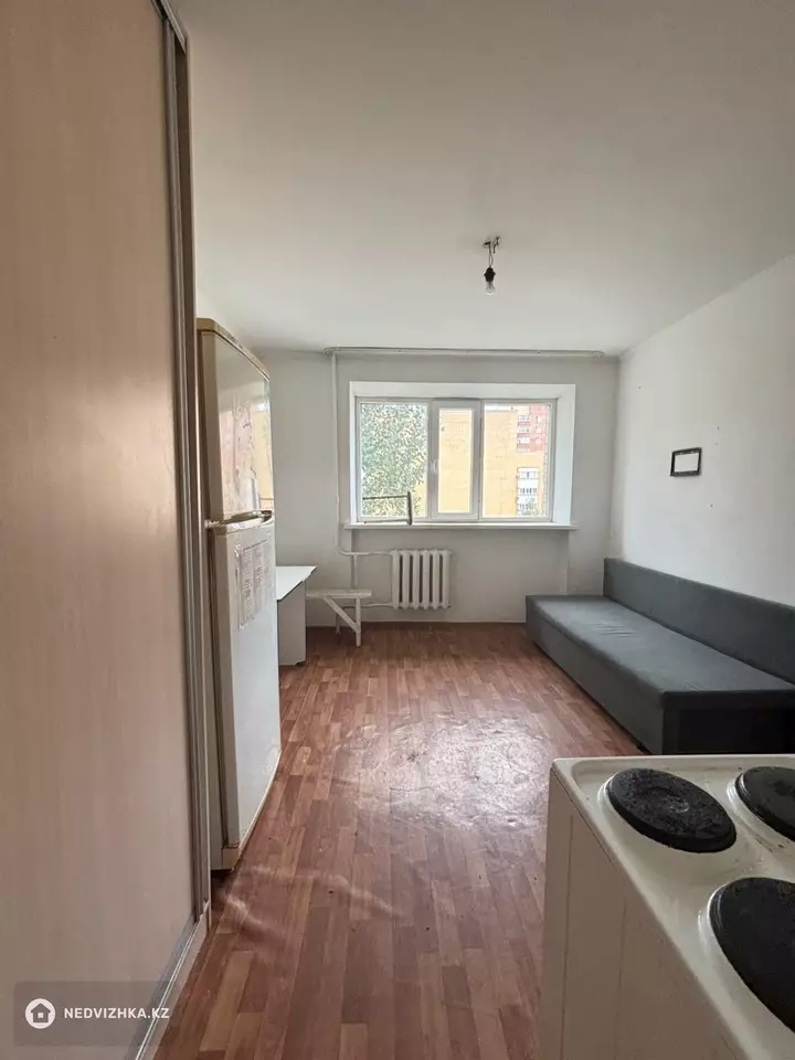 1-комнатная квартира, этаж 4 из 5, 18 м², фотография 2