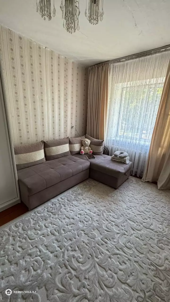 3-комнатная квартира, этаж 1 из 4, 60 м², 4-фотосурет