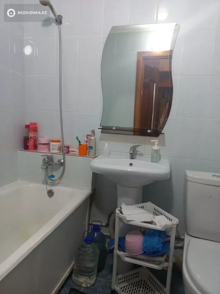 1-комнатная квартира, этаж 8 из 9, 34 м², фотография 2