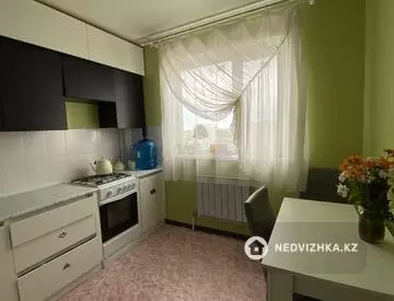 2-комнатная квартира, этаж 9 из 9, 58 м², миниатюра 2