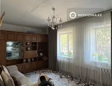 3-комнатная квартира, этаж 1 из 4, 60 м²