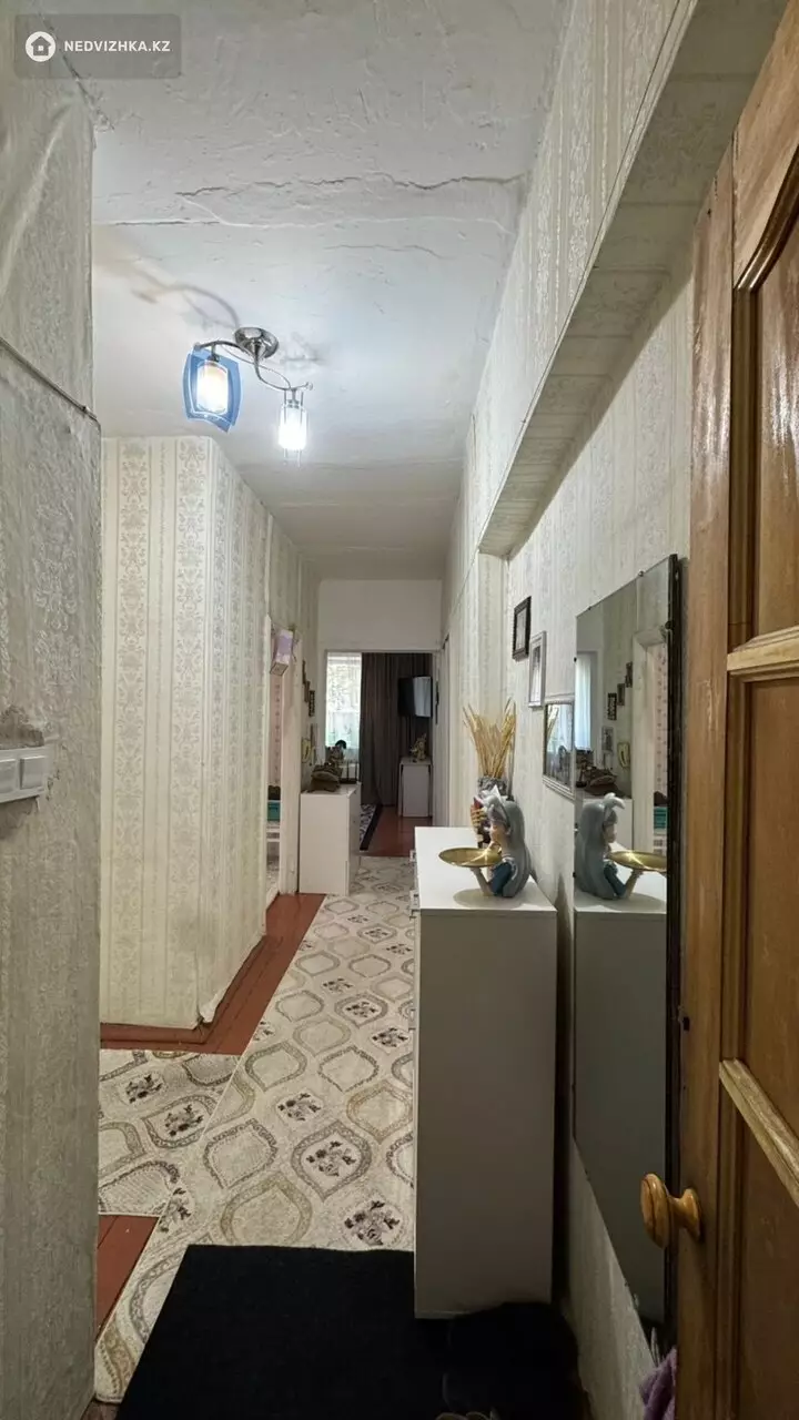 3-комнатная квартира, этаж 1 из 4, 60 м², фотография 5