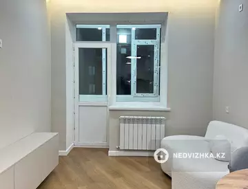 2-комнатная квартира, этаж 4 из 5, 32 м², миниатюра 6