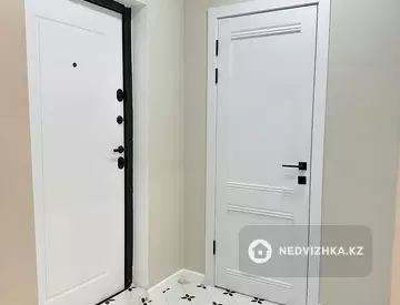 2-комнатная квартира, этаж 4 из 5, 32 м², миниатюра 10