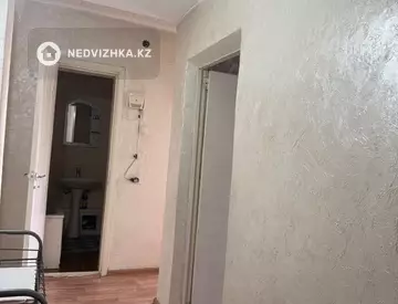 2-комнатная квартира, этаж 5 из 5, 58 м², миниатюра 2