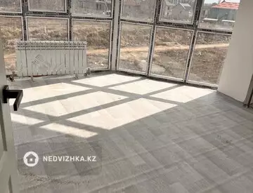 1-комнатная квартира, этаж 4 из 5, 50 м²