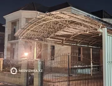 8-комнатный дом, 12 соток, 352 м²