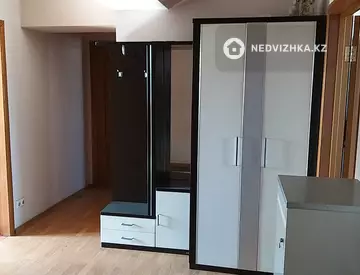 3-комнатная квартира, этаж 7 из 9, 93 м²