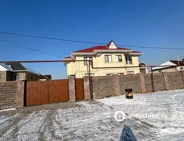 5-комнатный дом, 10 соток, 351 м², миниатюра 2