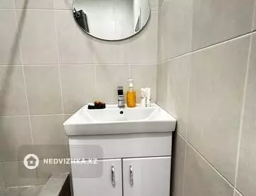 1-комнатная квартира, этаж 1 из 10, 39 м², миниатюра 11