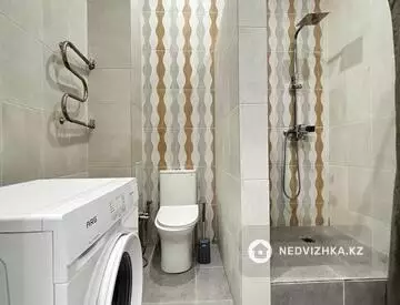 1-комнатная квартира, этаж 1 из 10, 39 м², миниатюра 10