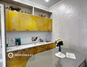 1-комнатная квартира, этаж 1 из 10, 39 м²