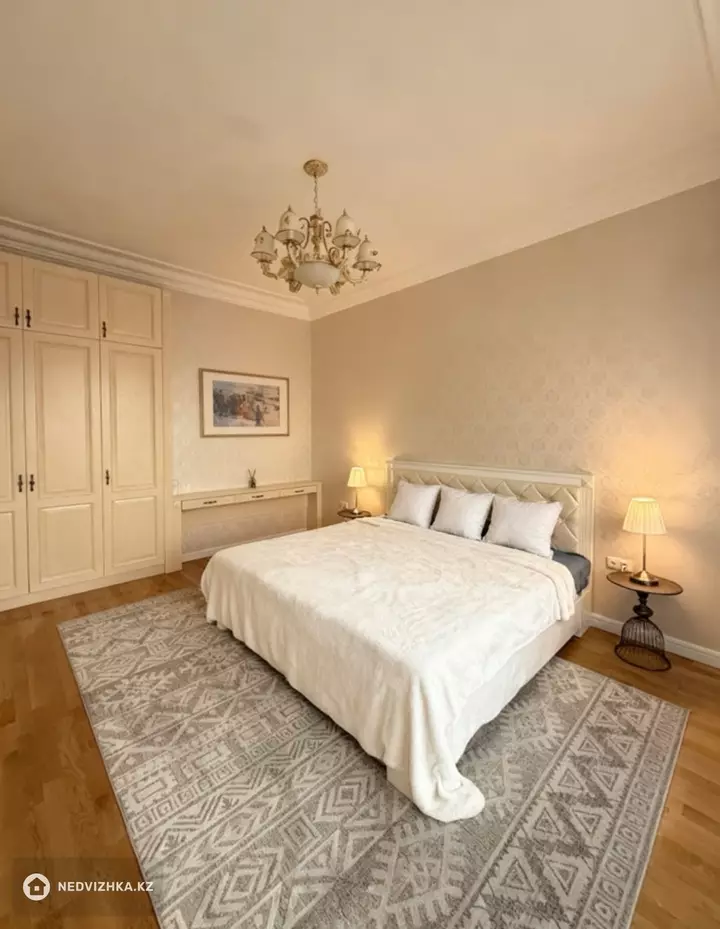 3-комнатная квартира, этаж 5 из 5, 94 м², фотография 2
