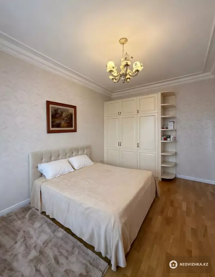3-комнатная квартира, этаж 5 из 5, 94 м², фотография 4