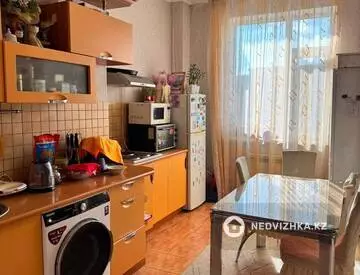 2-бөлмелі пәтер, қабат 10 барлық қабат саны 11, 85 м², 3-нобай