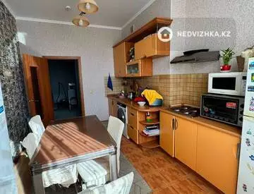 2-бөлмелі пәтер, қабат 10 барлық қабат саны 11, 85 м², 7-нобай