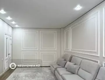 2-комнатная квартира, этаж 3 из 8, 72 м², миниатюра 3