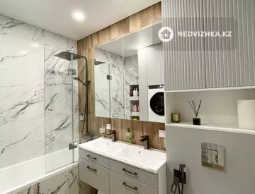 3-комнатная квартира, этаж 15 из 17, 77 м², миниатюра 7