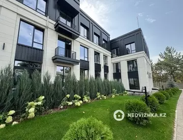 3-комнатная квартира, этаж 1 из 3, 85 м², миниатюра 11
