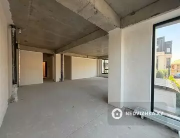 3-комнатная квартира, этаж 1 из 3, 85 м², миниатюра 8