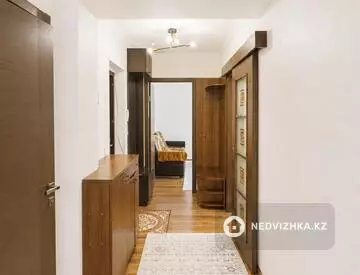3-комнатная квартира, этаж 2 из 9, 70 м², миниатюра 4