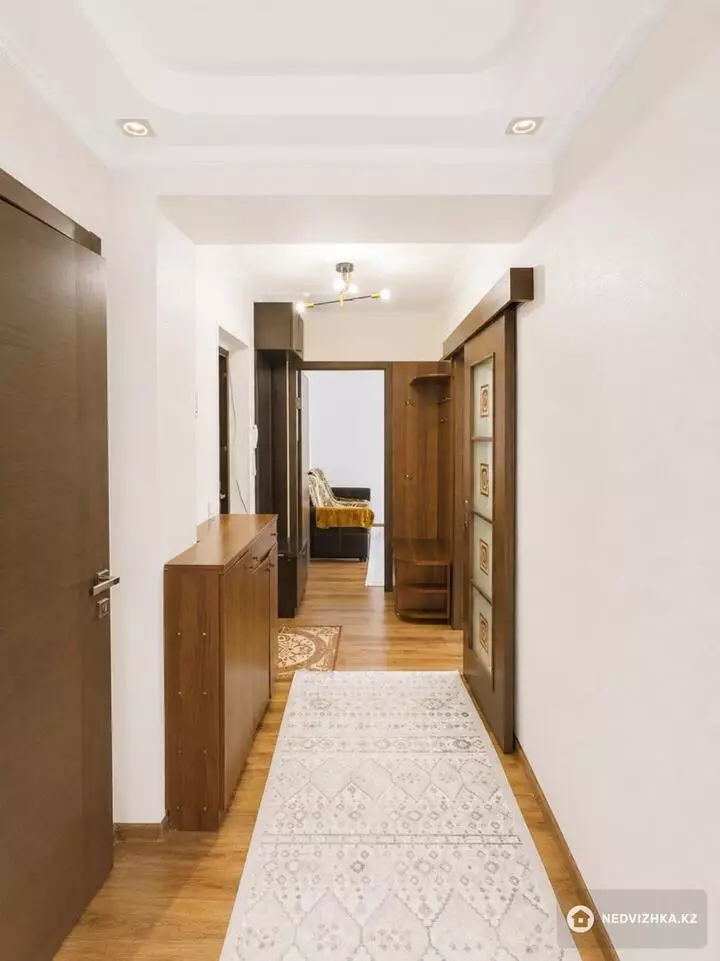 3-комнатная квартира, этаж 2 из 9, 70 м², фотография 4