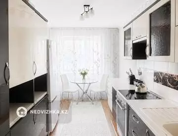 3-комнатная квартира, этаж 2 из 9, 70 м², миниатюра 8