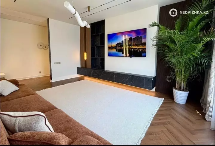 2-комнатная квартира, этаж 7 из 9, 78 м², фотография 3