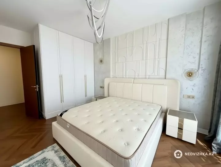 2-комнатная квартира, этаж 7 из 9, 78 м², фотография 4