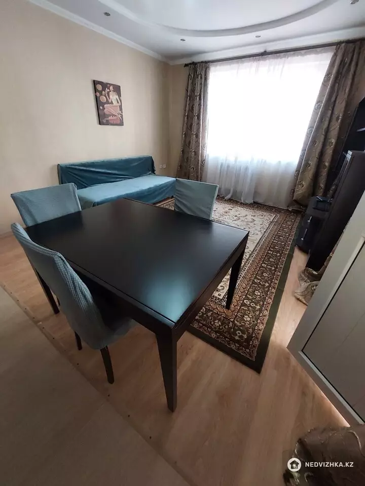 1-комнатная квартира, этаж 4 из 12, 50 м², фотография 4
