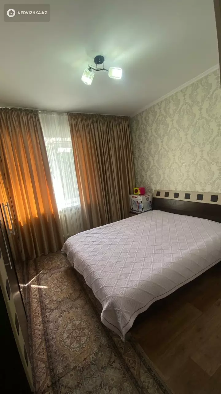 3-комнатная квартира, этаж 3 из 4, 57 м², фотография 3