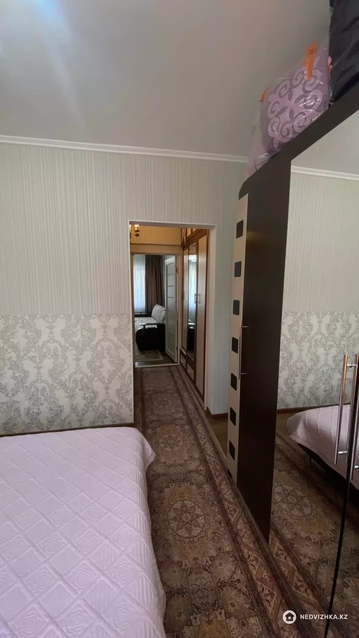3-комнатная квартира, этаж 3 из 4, 57 м², фотография 4