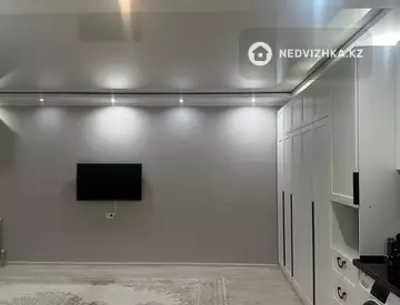 1-комнатная квартира, этаж 3 из 10, 43 м²