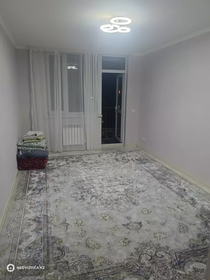 3-комнатная квартира, этаж 8 из 10, 74 м², На длительный срок, фотография 3
