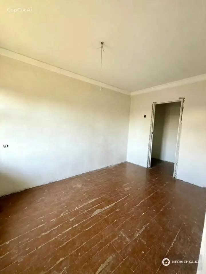 2-комнатная квартира, этаж 5 из 5, 45 м², фотография 4