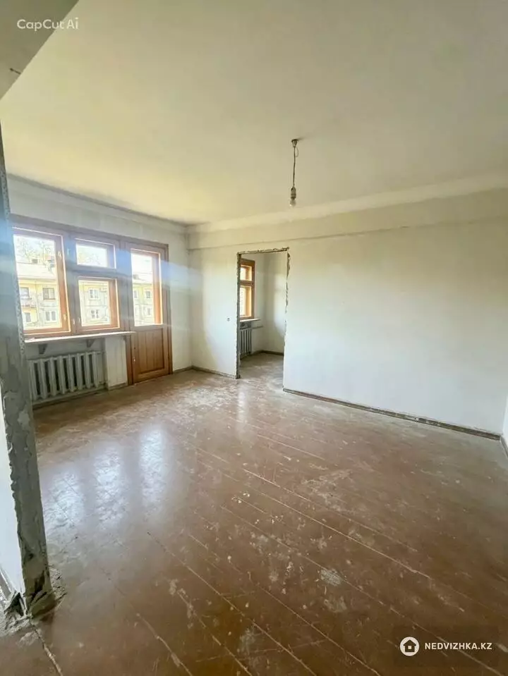 2-комнатная квартира, этаж 5 из 5, 45 м², фотография 5