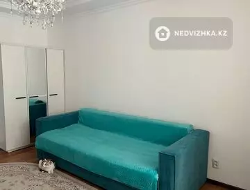 1-комнатная квартира, этаж 3 из 12, 45 м²